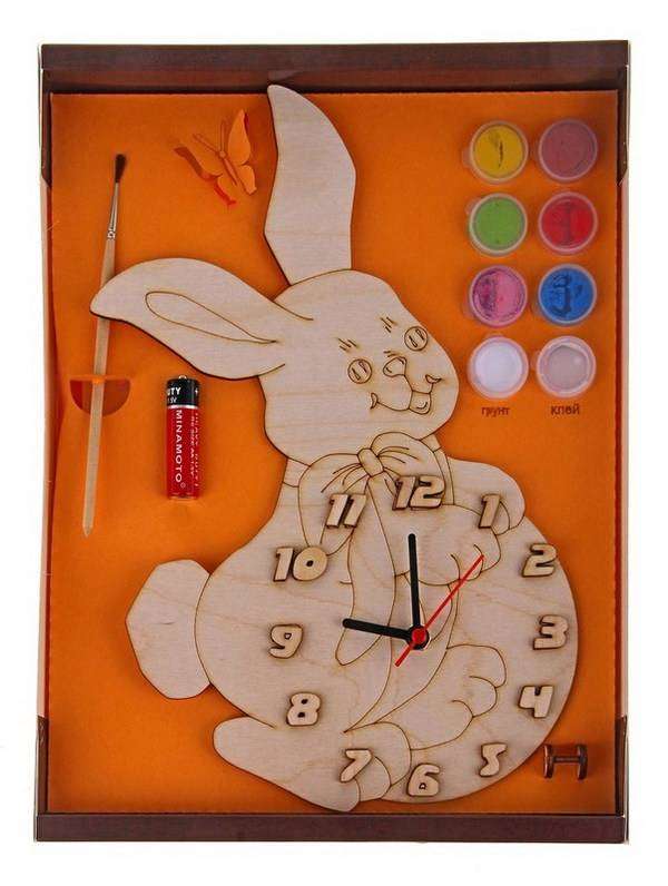 Часы с циферблатом под роспись - Зайка с красками