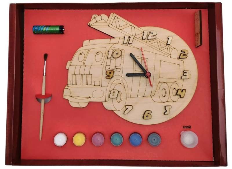Часы с циферблатом под роспись - Машина пожарная с красками