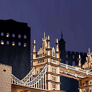 Koka 3D puzle ROBOTIME Tower Bridge, 113 detaļas