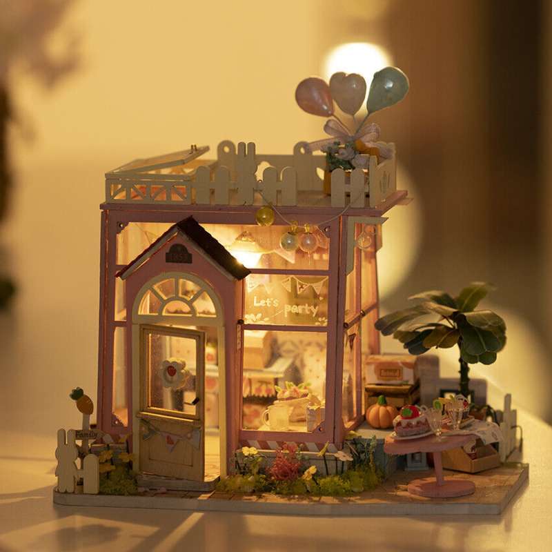 3D saliekama miniatūra ROBOTIME  Leļļu ballīšu māja