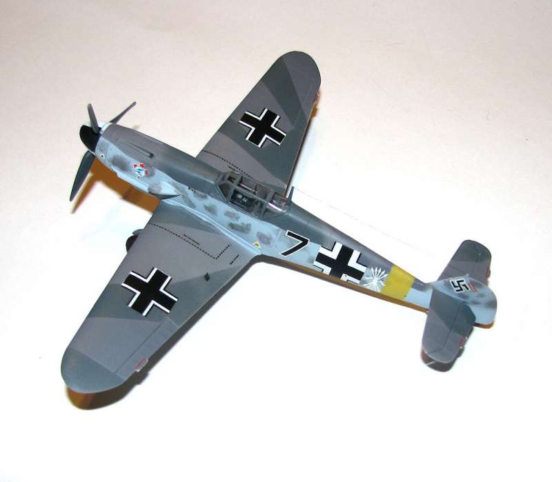 Сборная модель самолета "Немецкий истребитель Мессер"