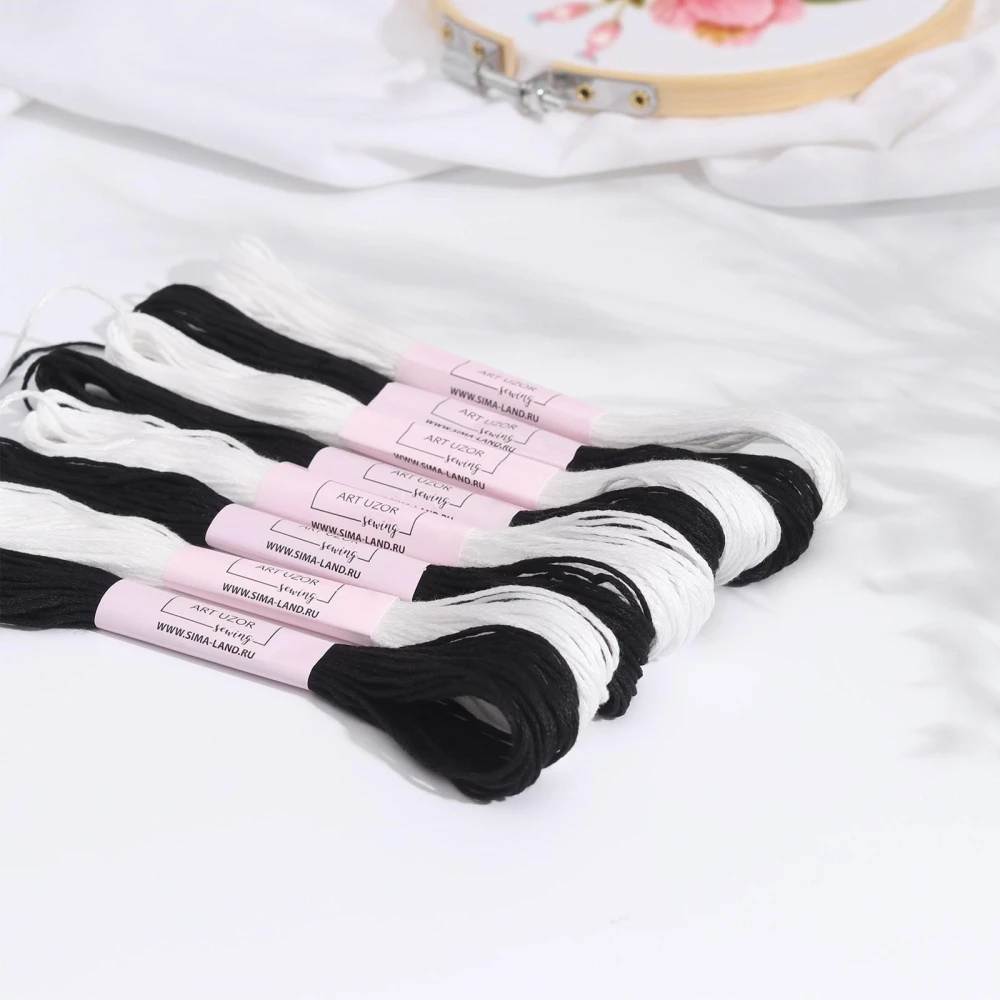 Izšūšanas diegu komplekts «Zebra», 8 ± 1 m, 8 gab.