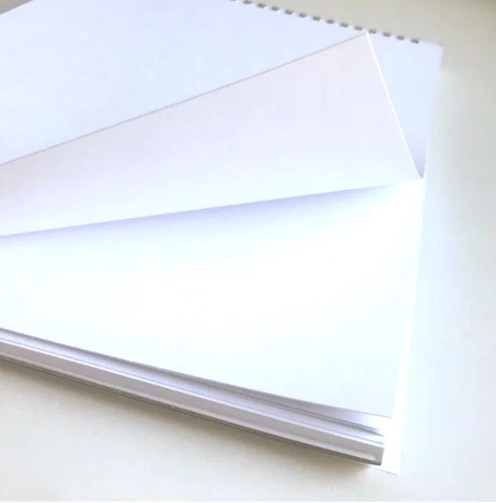 Bloknot (sketchbook) A4 (uz spirāles)