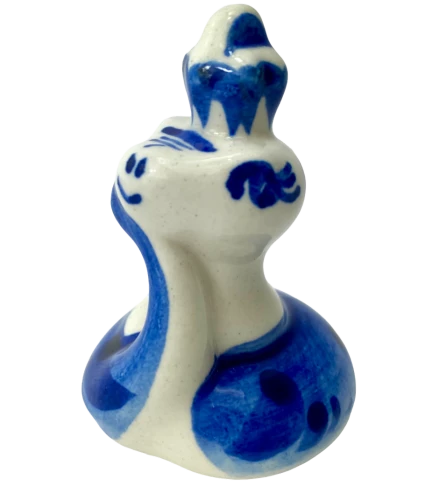 Porcelāna statuete - Čūska - mazā karaliene (6x4,5)