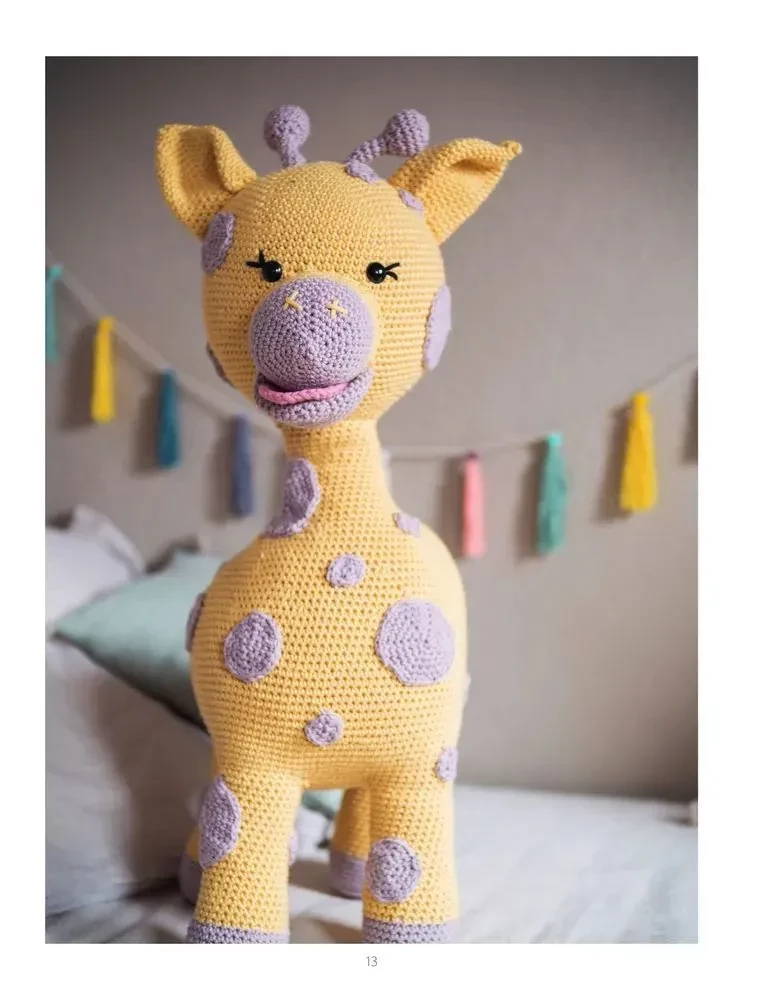 Alpaka-apskāviens un citi milzīgie amigurumi. 14 adītu rotaļlietu XXL izmērā