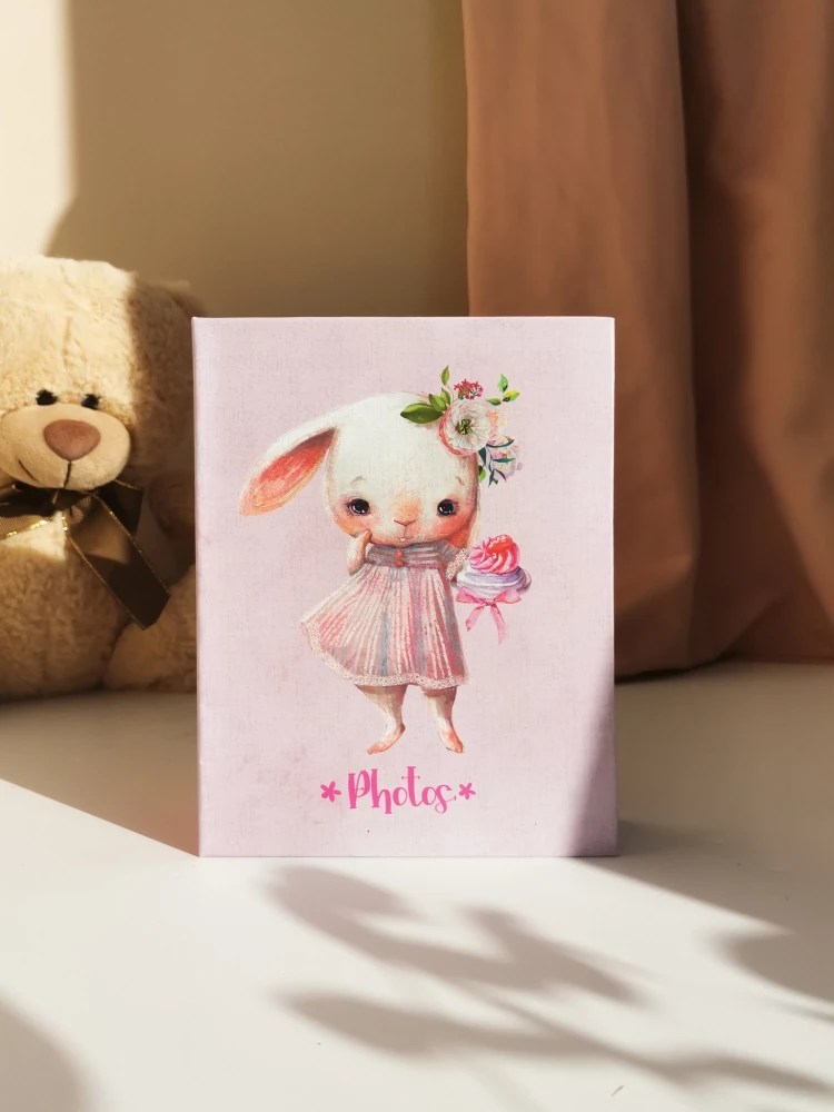 Fotoalbums uz 100 fotogrāfijām - Mice and bunny. Truši (10x15)