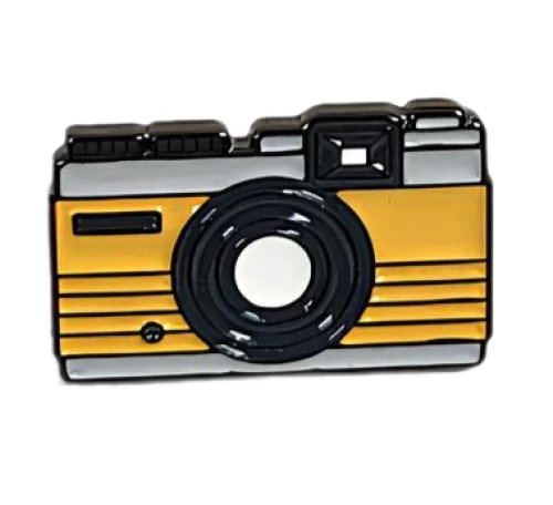 Emaljas nozīmīte - Fotoaparāts
